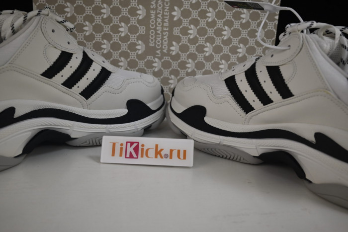 blcg sneaker triple.s sneakers n678uyi65