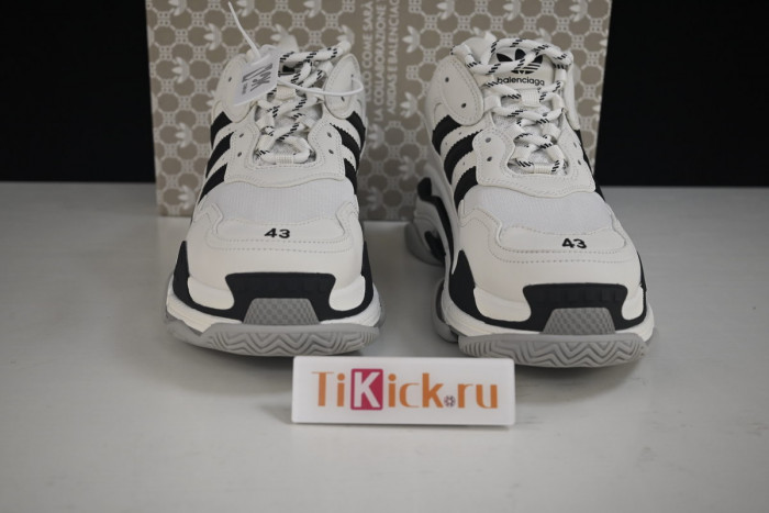 blcg sneaker triple.s sneakers n678uyi65