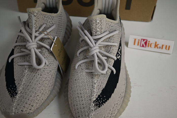 a*d*i*s Y**zy boost 350 v2 beige black hp7870