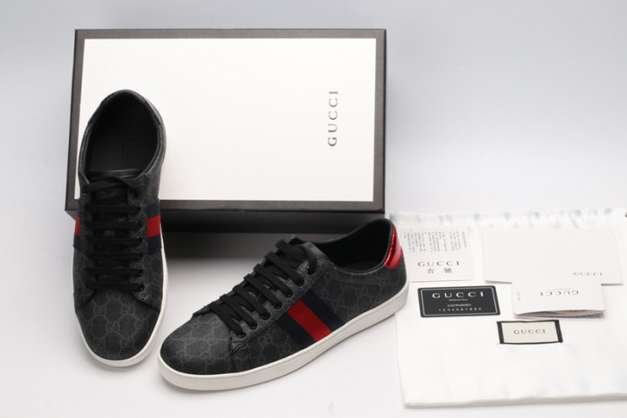 G*u*i low-top sneaker g582-2369