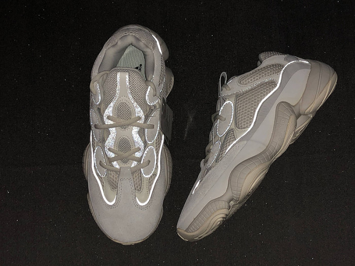 a*d*i*s Y**zy 500 bone white fv3573