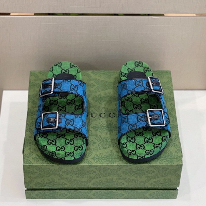 G*u*i slippers