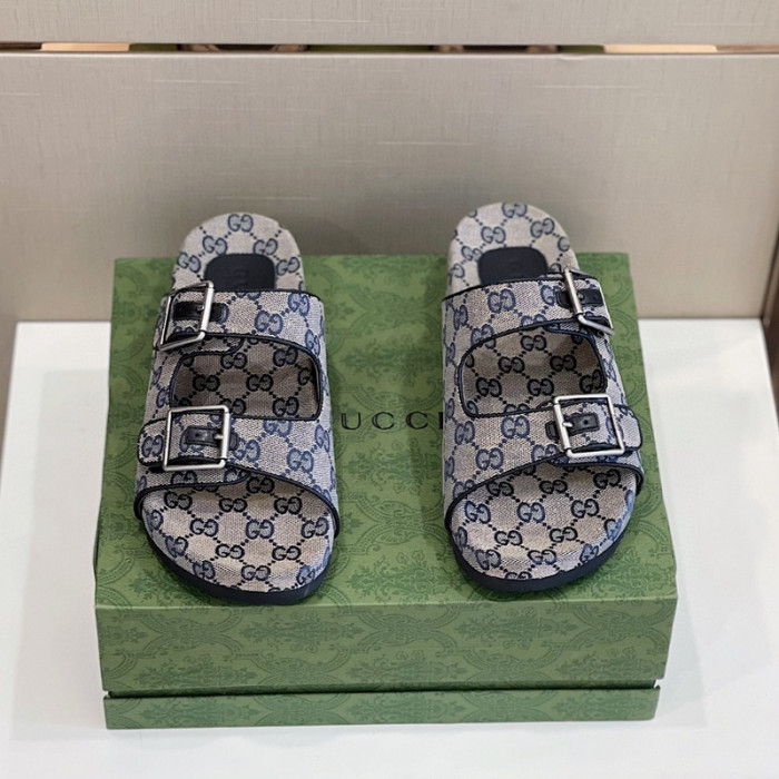G*u*i slippers