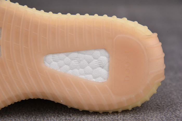 Y**zy boost 350v2 kids fy8658