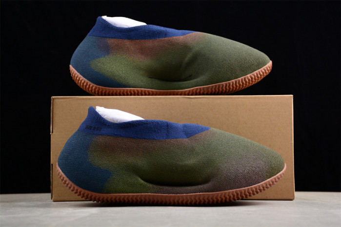 a*d*i*s Y**zy knit runner 