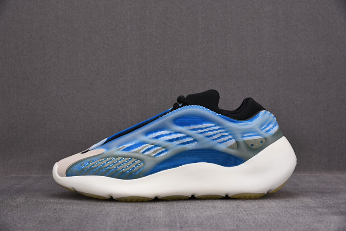 a*d*i*s Y**zy 700 v3 glow in the dark g54850