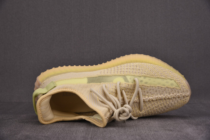 a didas Y**zy boost 350 v2 flax fx9028