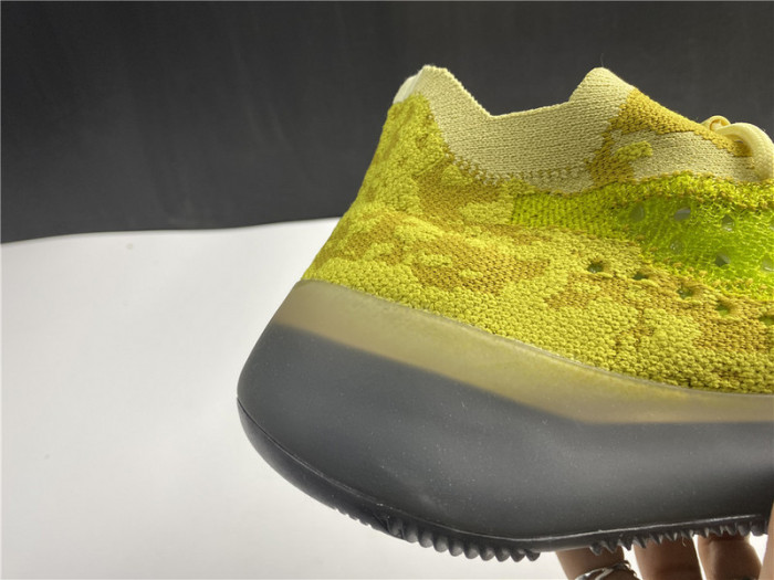 a*d*i*s Y**zy boost 380 hylte glow fz4990