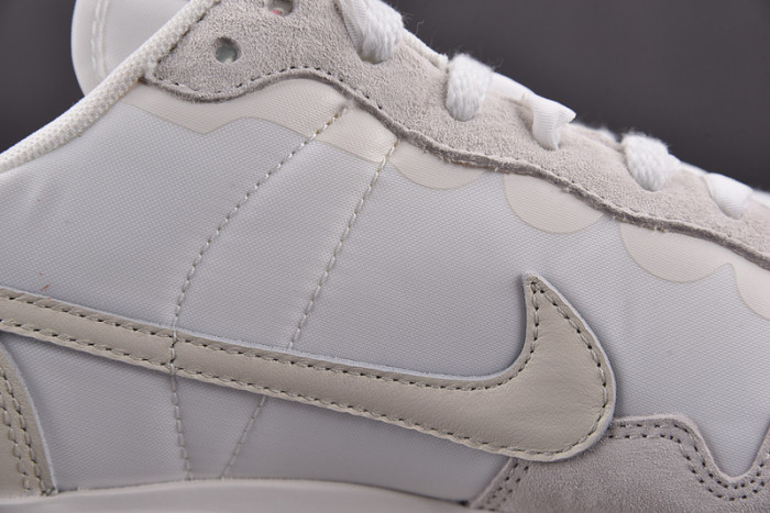 nike vaporwaffle sacai sail gum dd1875-100