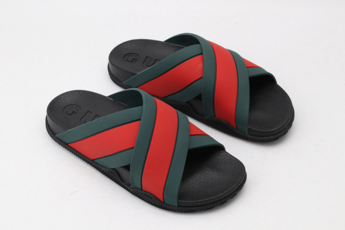 G*u*i slippers gu568-013
