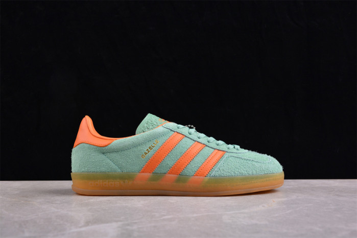 a*d*i*s gazelle indoor