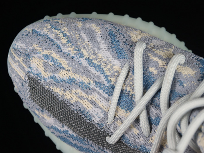 a*d*i*s Y**zy boost 350 v2 