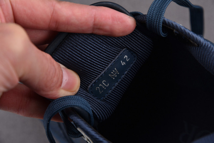 d10r b27 sneakers bnop235-001