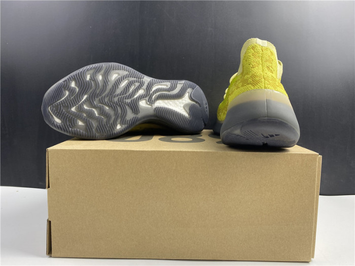 a*d*i*s Y**zy boost 380 hylte glow fz4990