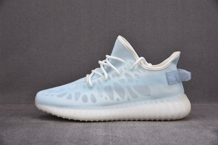 a*d*i*s Y**zy boost 350 v2 ''mono ice'' gw2869