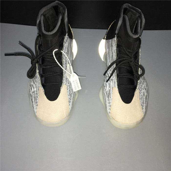 a*d*i*s Y**zy basketball “quantum”eg1535