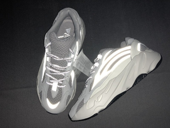 a*d*i*s Y**zy 700 v2 static ef2829