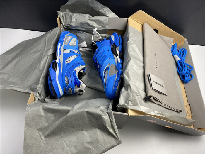 blcg track trainer grey and blue 542023 w2la1 2039