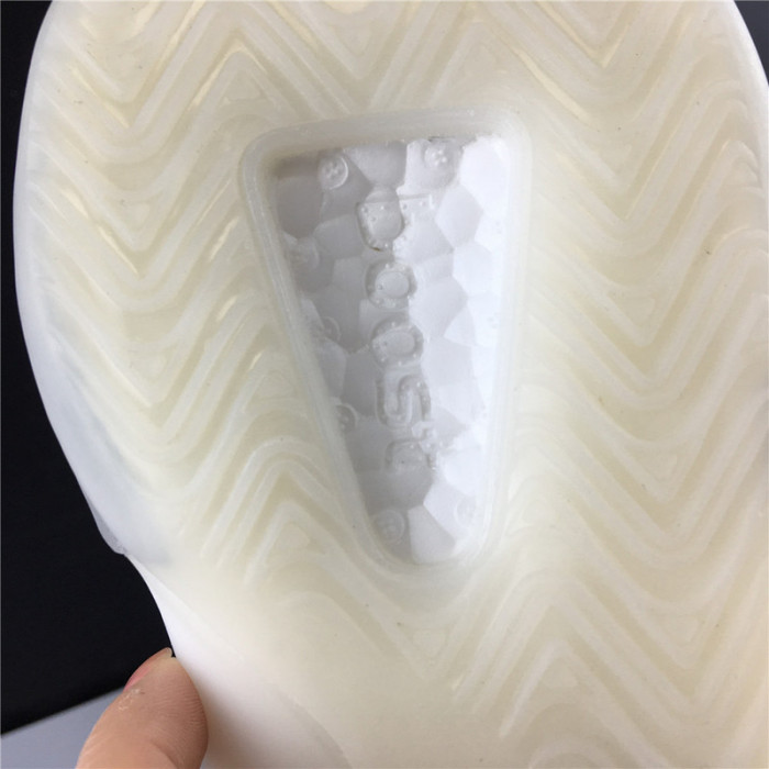 a*d*i*s Y**zy basketball “quantum”eg1535