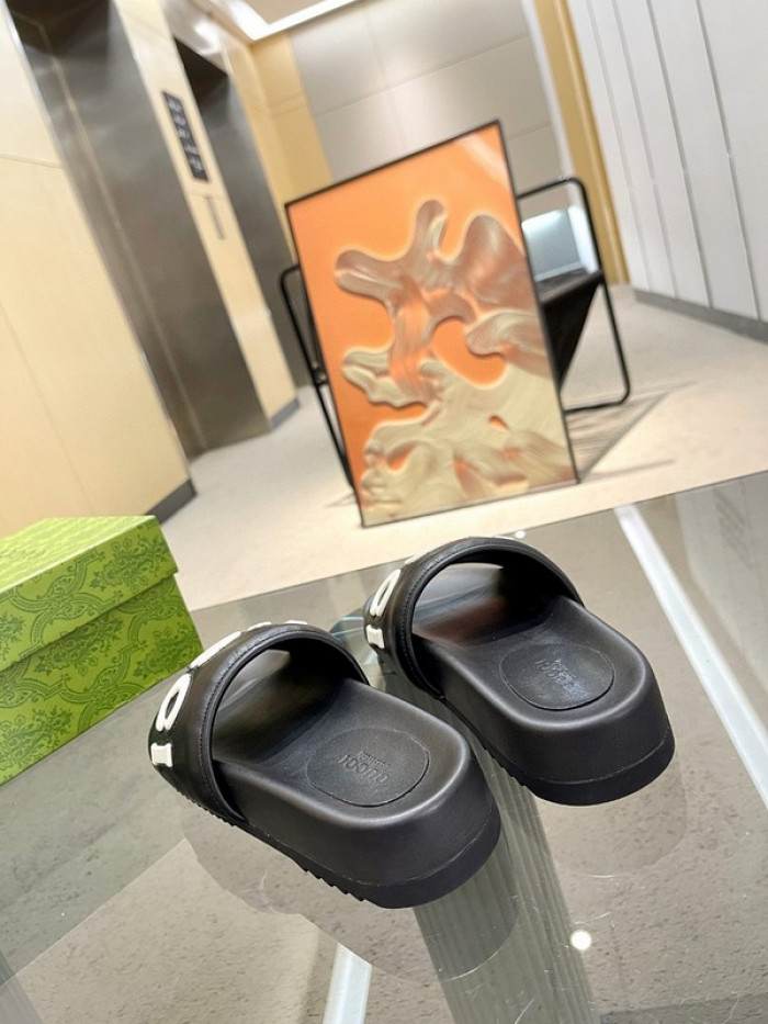 G*u*i slippers gu568-033