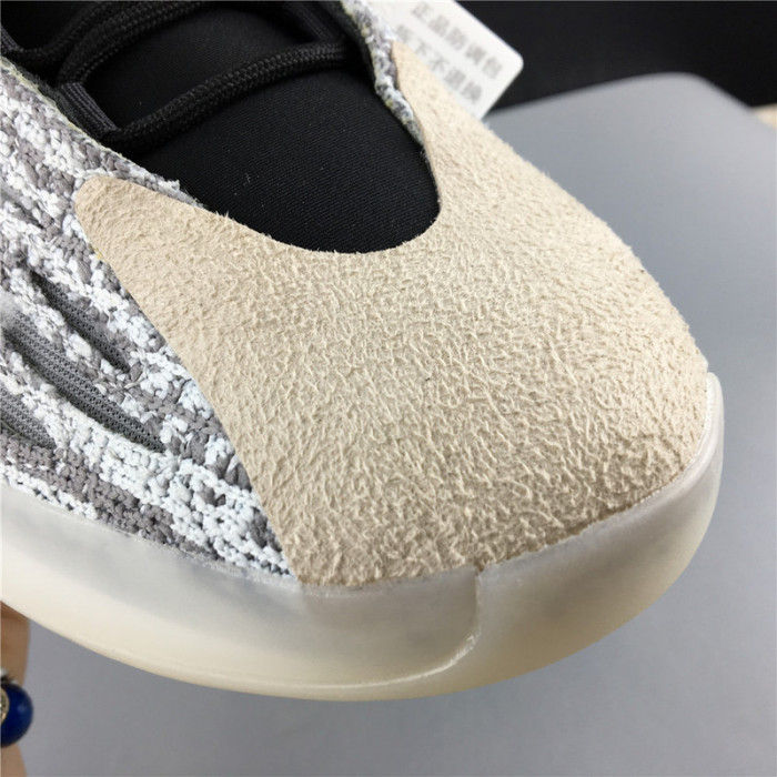 a*d*i*s Y**zy basketball “quantum”eg1535