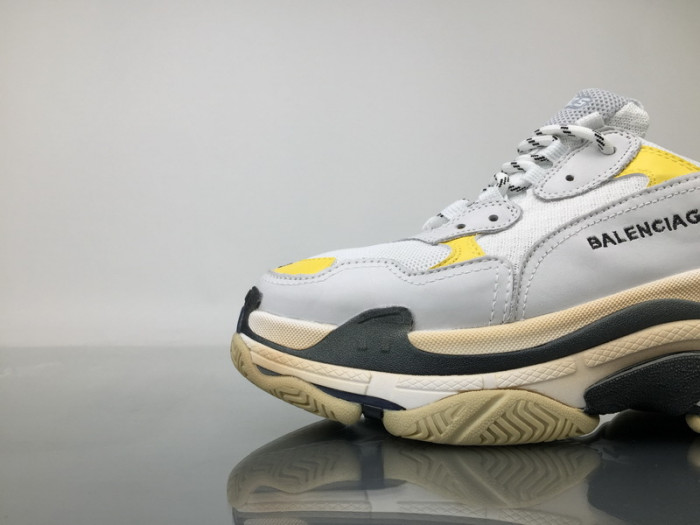 blcg sneaker triple.s.gomma 483523-w06e3-7073