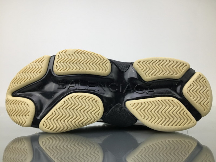 blcg sneaker triple.s.gomma 483523-w06e3-7073