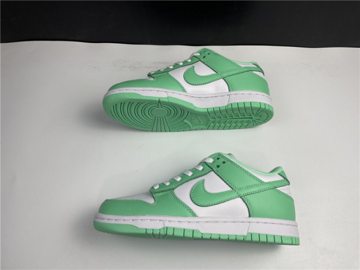 nike dunk low green glow (w) dd1503-105