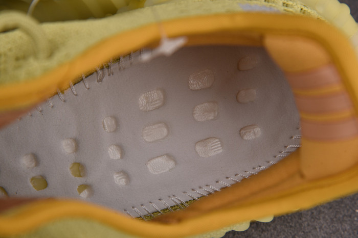 a*d*i*s Y**zy boost 350 v2 marsh fx9034