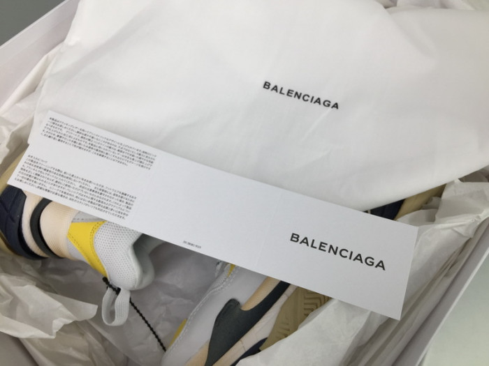 blcg sneaker triple.s.gomma 483523-w06e3-7073