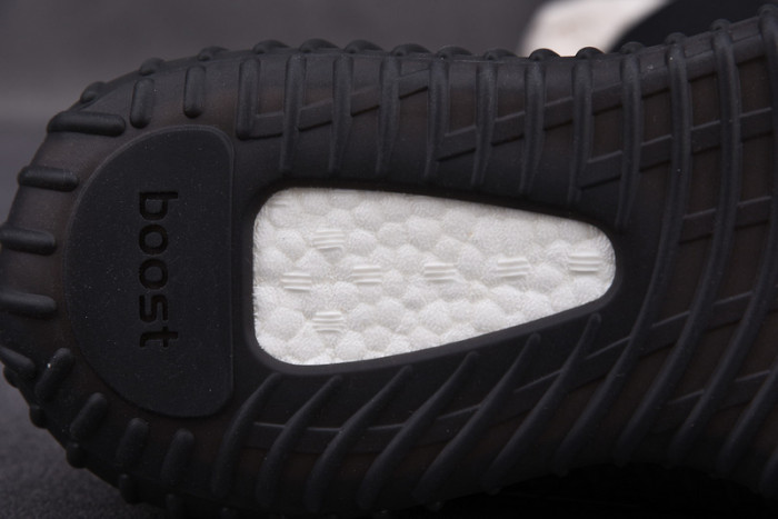 a*d*i*s boost 350 v2 oreo by1604