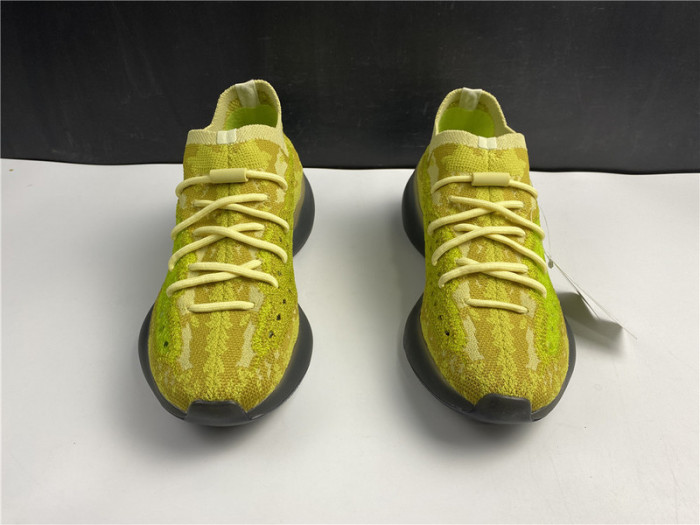 a*d*i*s Y**zy boost 380 hylte glow fz4990