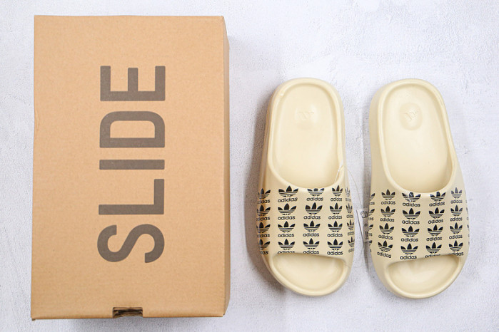 kanye west x a*d*i*s Y**zy slide“resin"