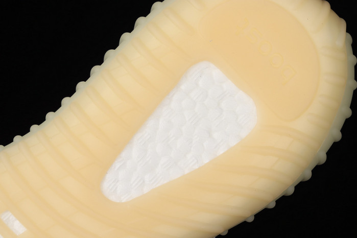 a*d*i*s Y**zy boost 350 v2 light gy3438