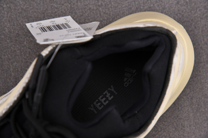 a*d*i*s Y**zy 700 v3 azael glow in the dark fw4980