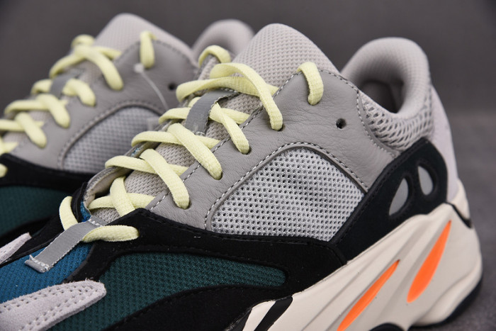 a*d*i*s Y**zy boost 700 wave runner solid grey b75571