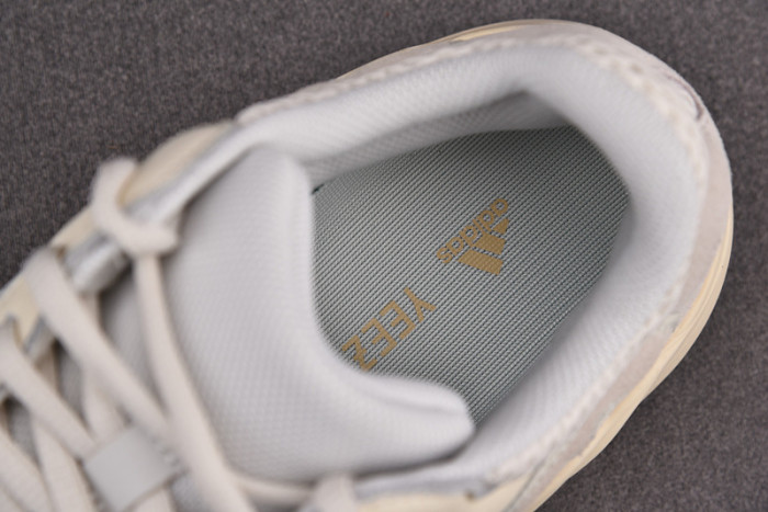 a*d*i*s Y**zy boost 700 analog eg7596