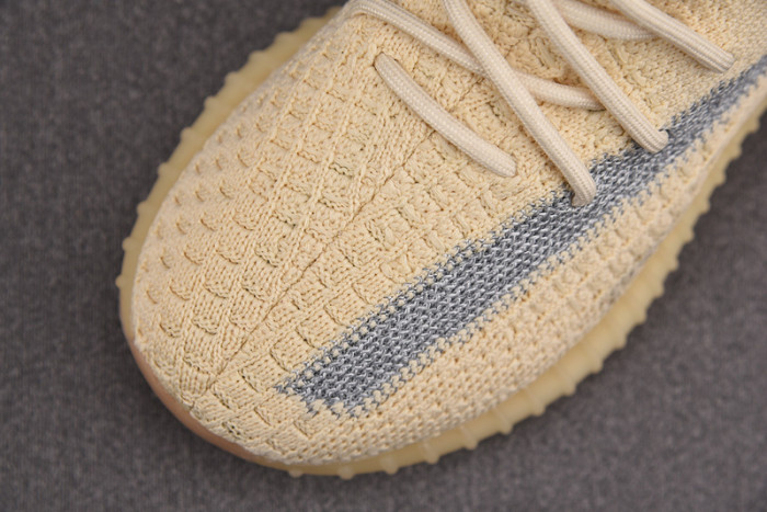 Y**zy boost 350v2 kids fy8658