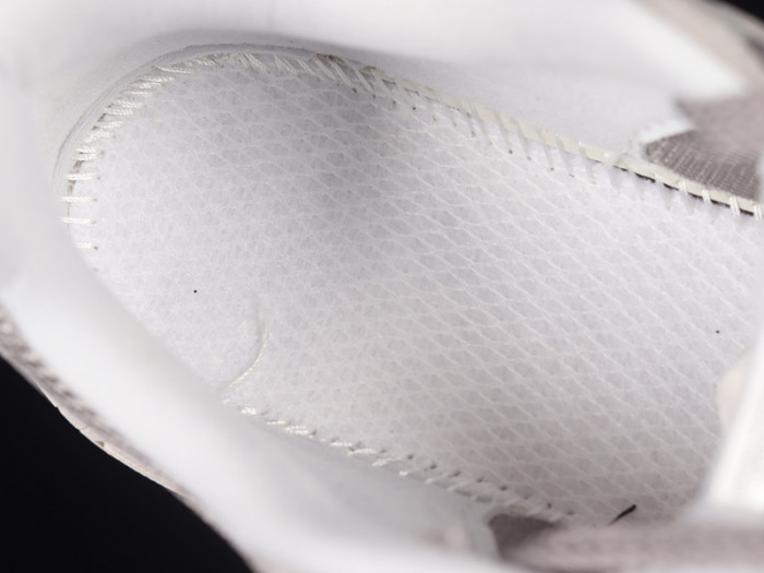 new balance 2002r marblehead light aluminum ml2002rc