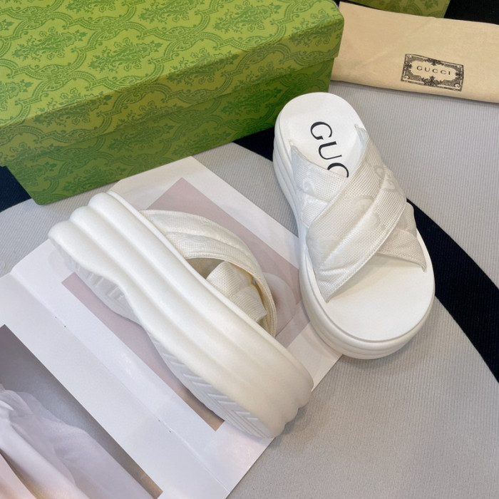 G*u*i slippers gu568-027