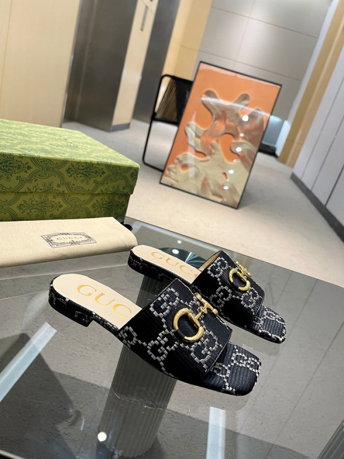 G*u*i slippers gu568-021