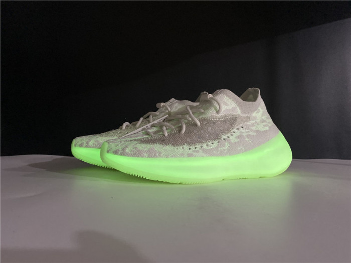 a*d*i*s Y**zy boost 380 calcite glow gz8868