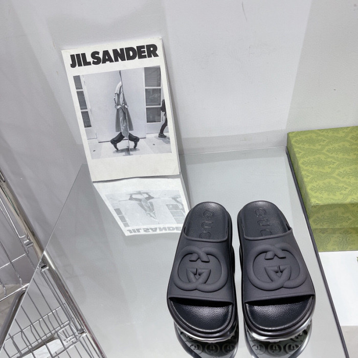 G*u*i slippers gu568-007