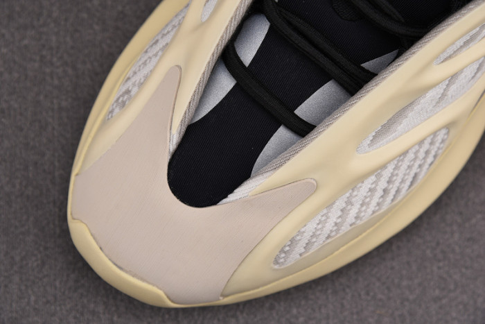 a*d*i*s Y**zy 700 v3 azael glow in the dark fw4980