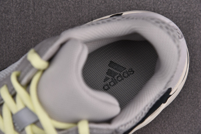 a*d*i*s Y**zy boost 700 wave runner solid grey b75571