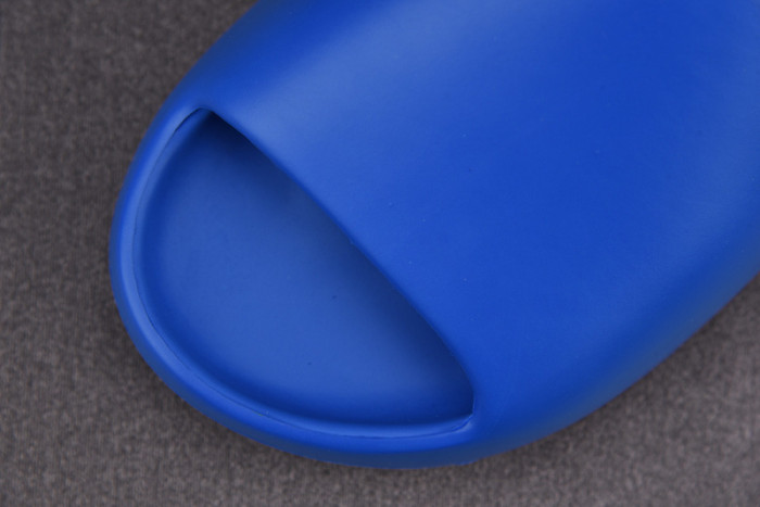 kanye west x a*d*i*s Y**zy slide"bone" fy7497