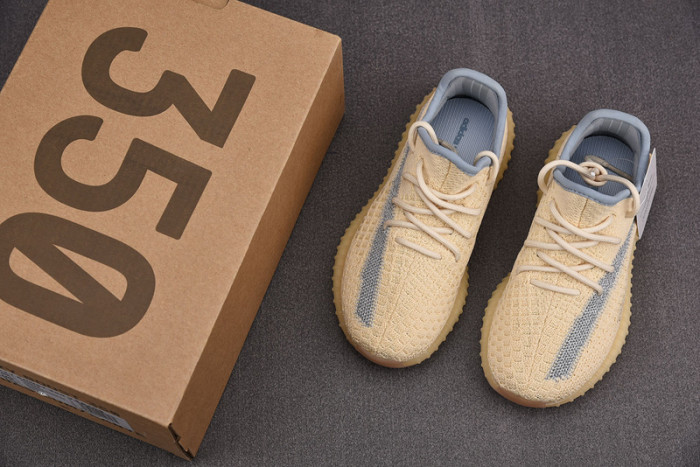 Y**zy boost 350v2 kids fy8658