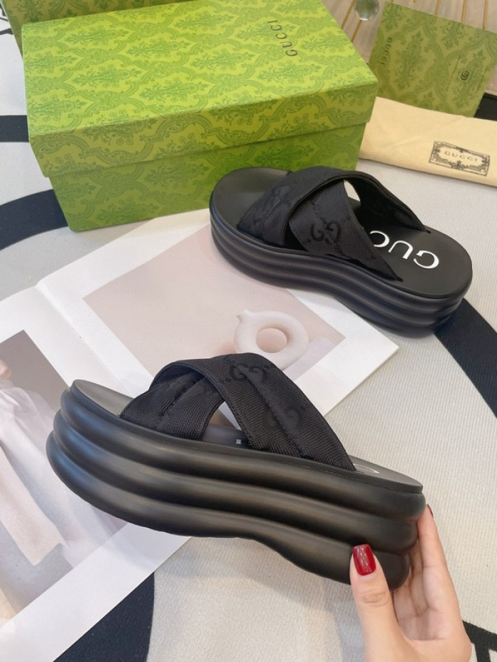G*u*i slippers gu568-029