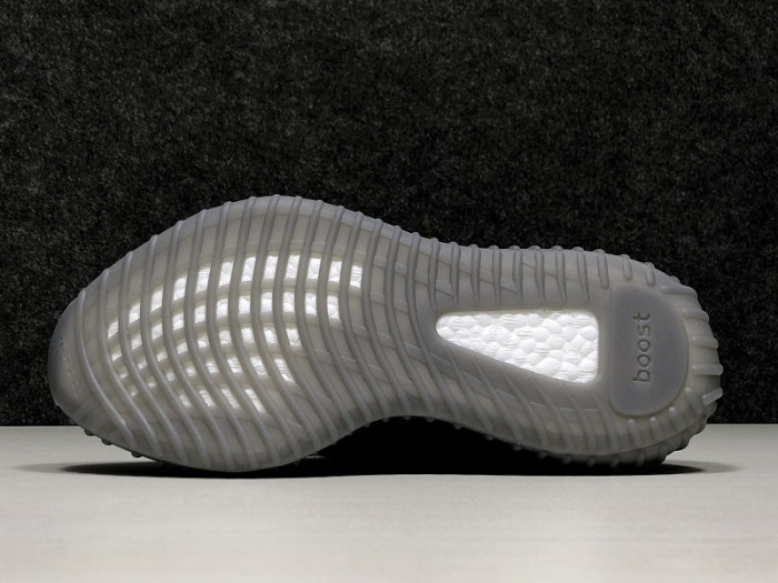 a*d*i*s Y**zy 350v2 boost gray orange eg7963