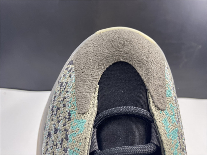 a*d*i*s Y**zy qntm teal blue g58864